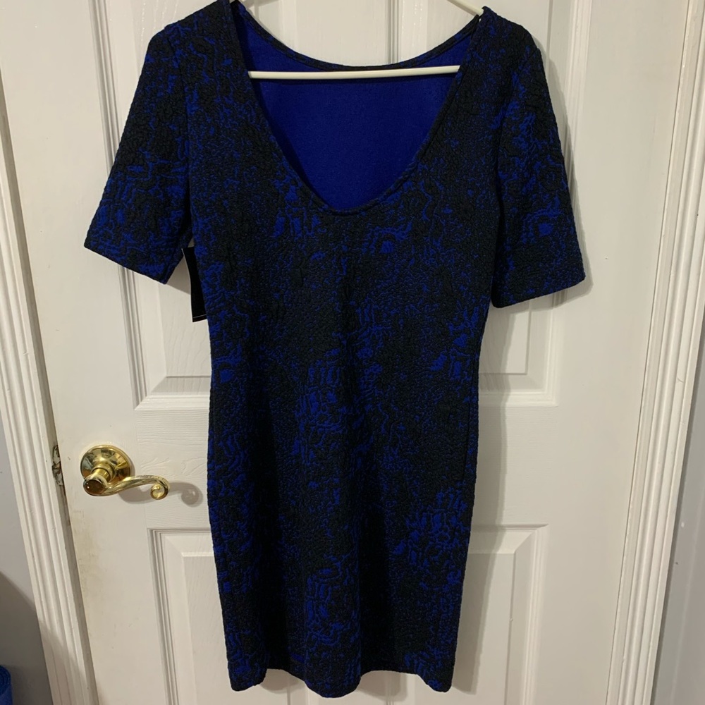 Short Sleeve Blue/Black Body Con Dress